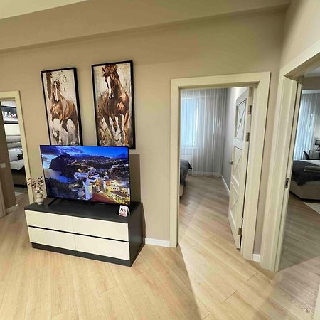 Rentnow Modern Business Apartment With 3 Bedrooms In Centre Кишинів Екстер'єр фото