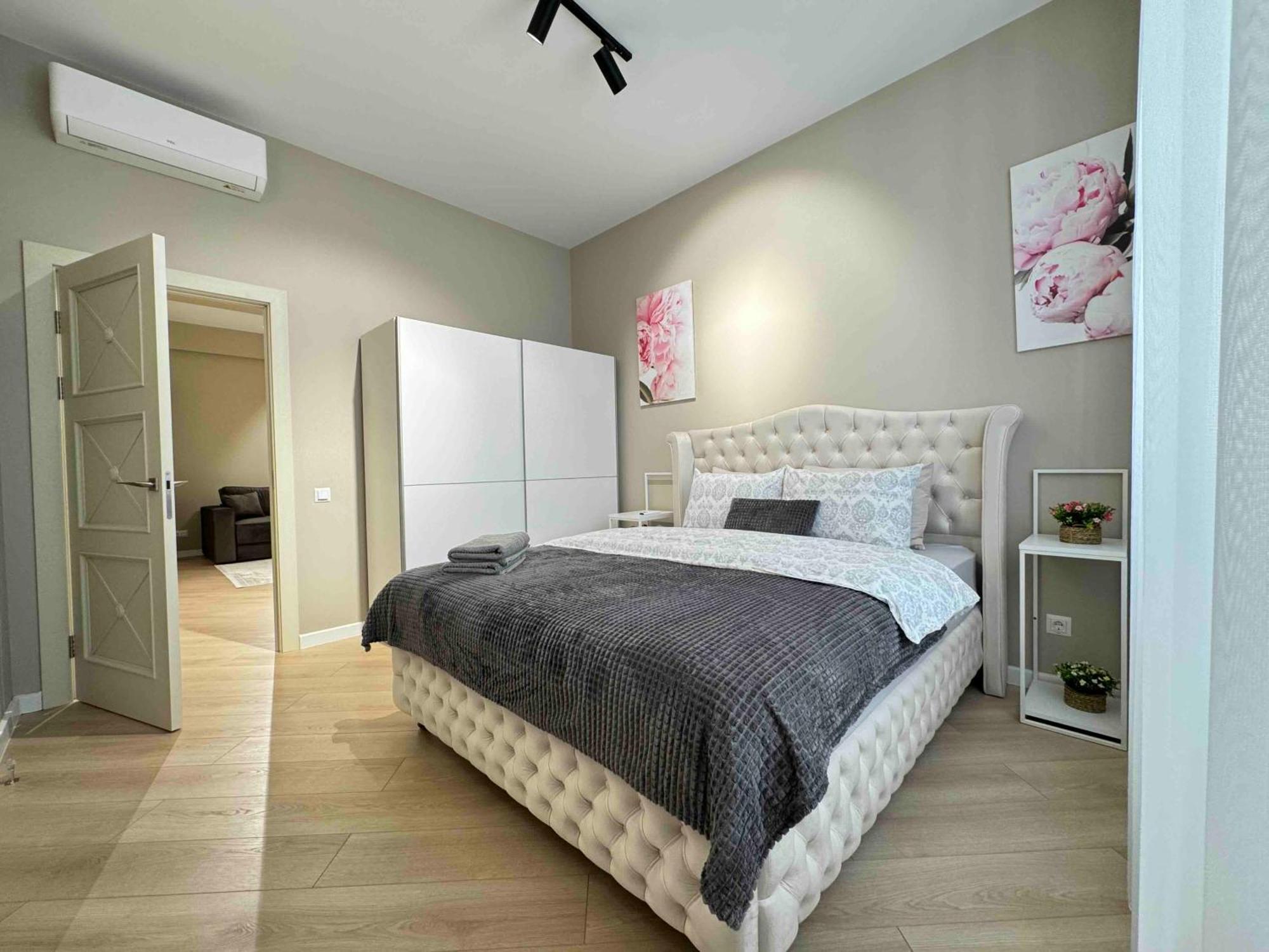 Rentnow Modern Business Apartment With 3 Bedrooms In Centre Кишинів Екстер'єр фото