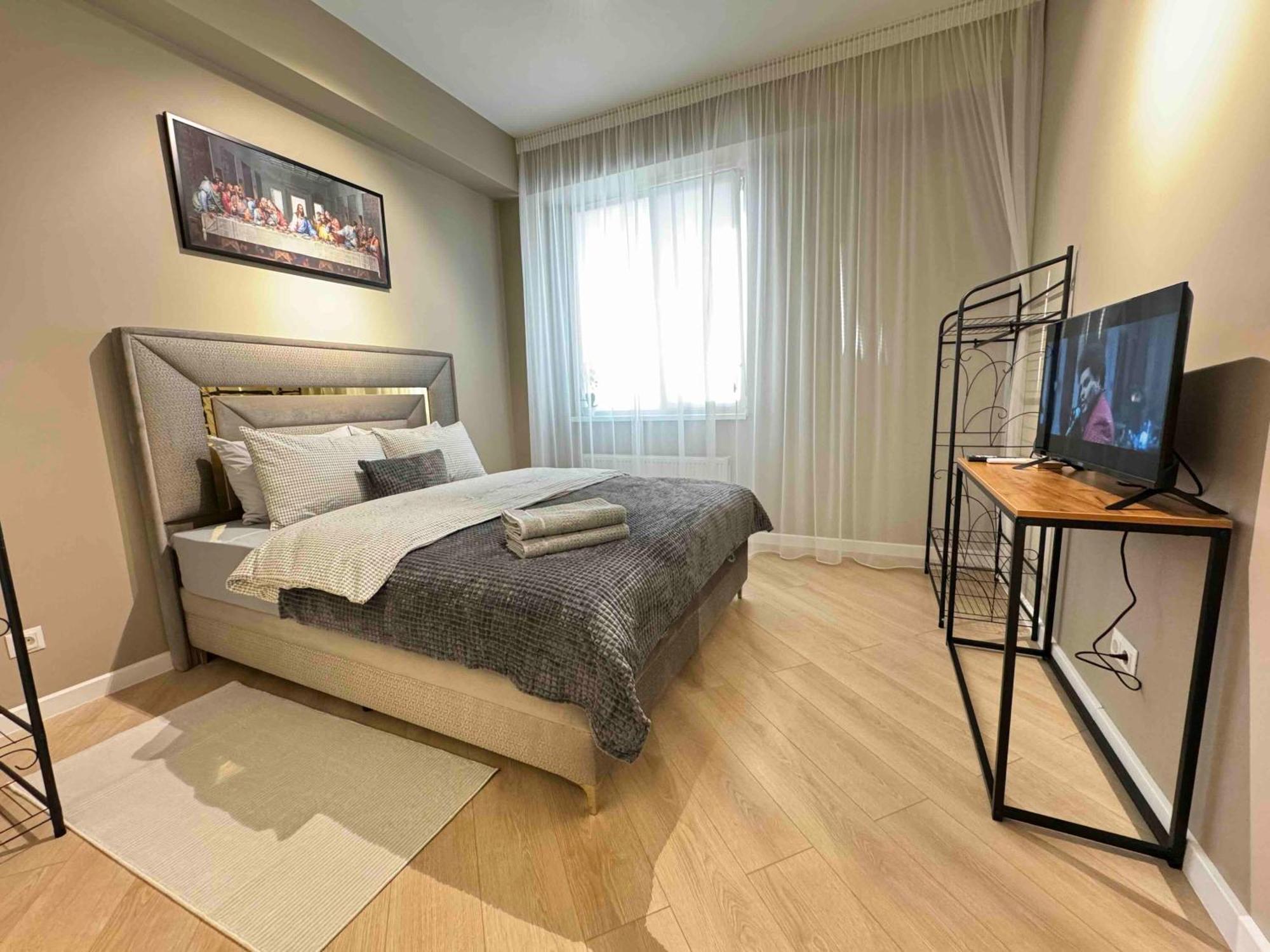 Rentnow Modern Business Apartment With 3 Bedrooms In Centre Кишинів Екстер'єр фото
