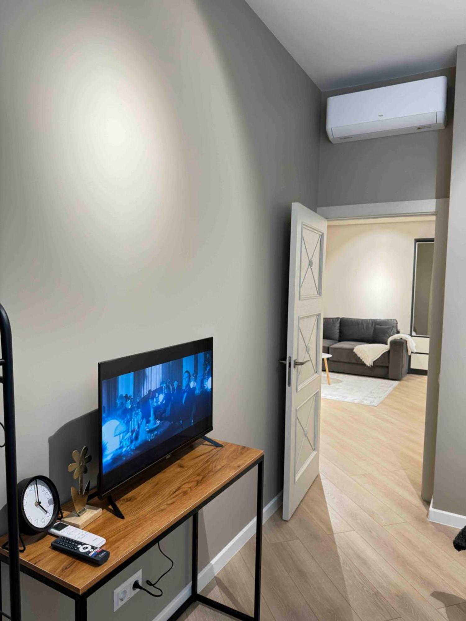 Rentnow Modern Business Apartment With 3 Bedrooms In Centre Кишинів Екстер'єр фото