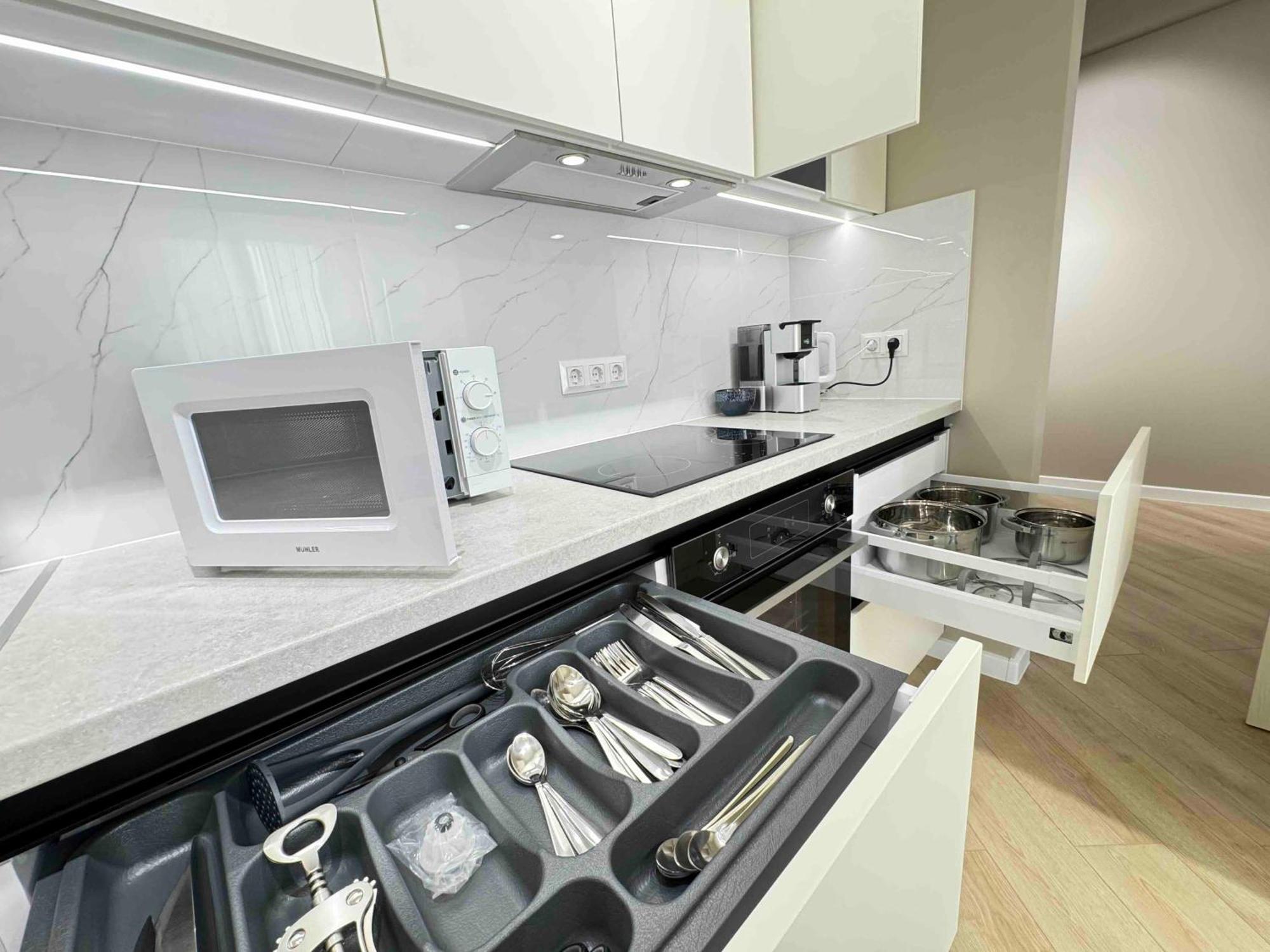 Rentnow Modern Business Apartment With 3 Bedrooms In Centre Кишинів Екстер'єр фото