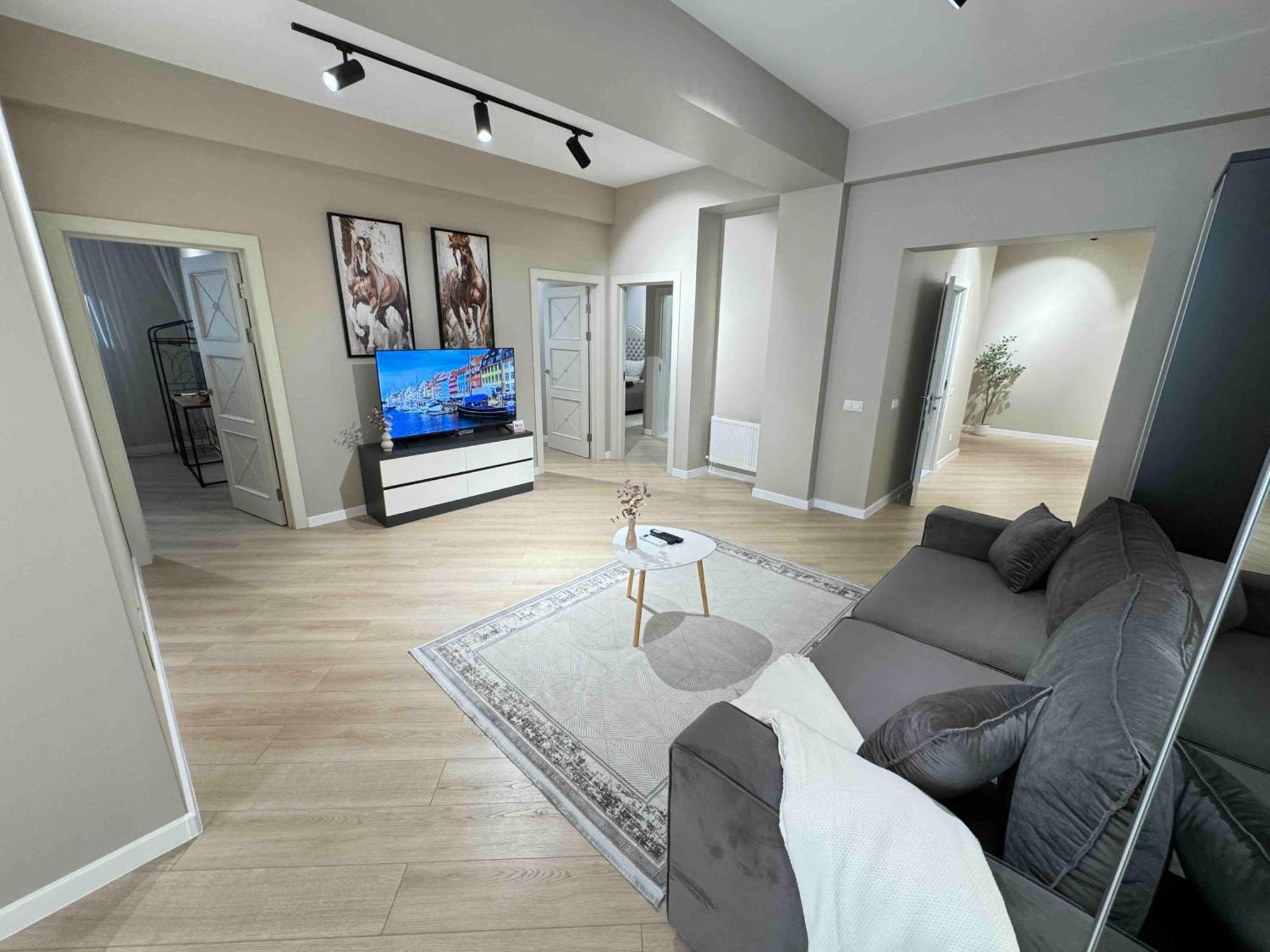 Rentnow Modern Business Apartment With 3 Bedrooms In Centre Кишинів Екстер'єр фото